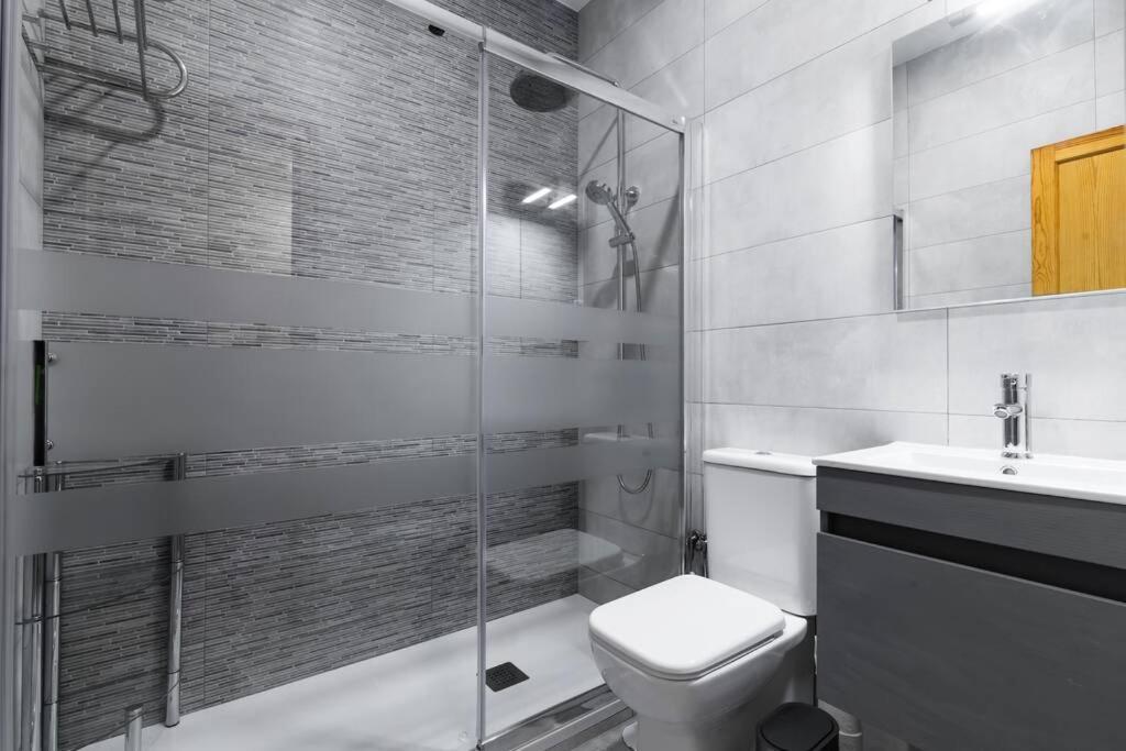 Coqueto Piso En Madrid/Atocha. 4 Personas 2 Hab Appartement Buitenkant foto